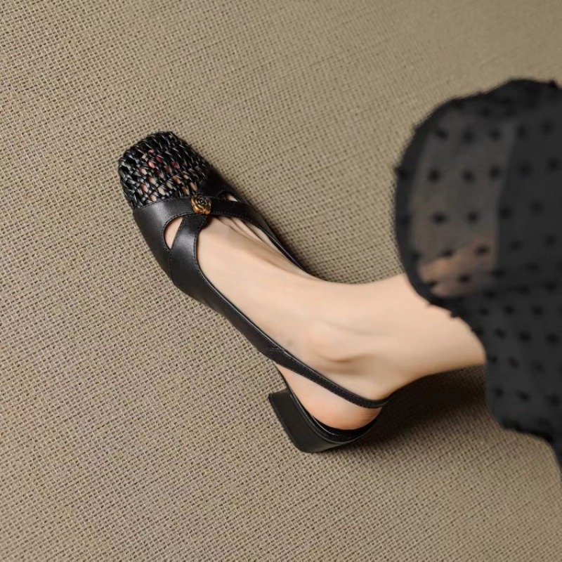Women's French-style closed-to - огляд і ціна Women Shoes With Heels