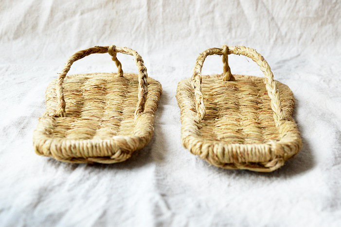 Straw Sandals for Men and Wome - огляд і ціна Women Shoes Japan