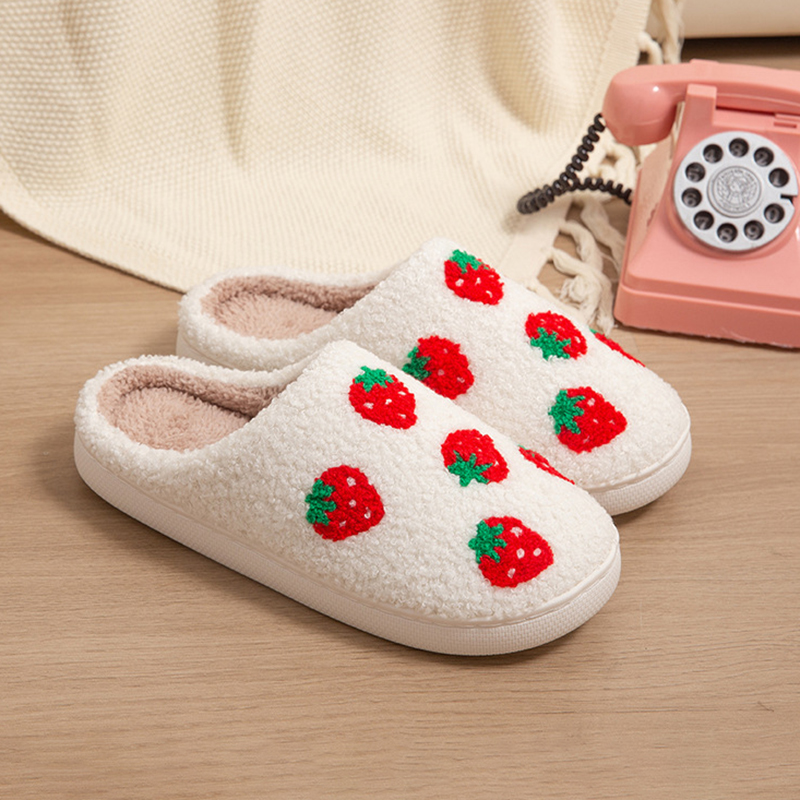 Strawberry Women's Slippers Ho - огляд і ціна Women'S Shoes For Fall